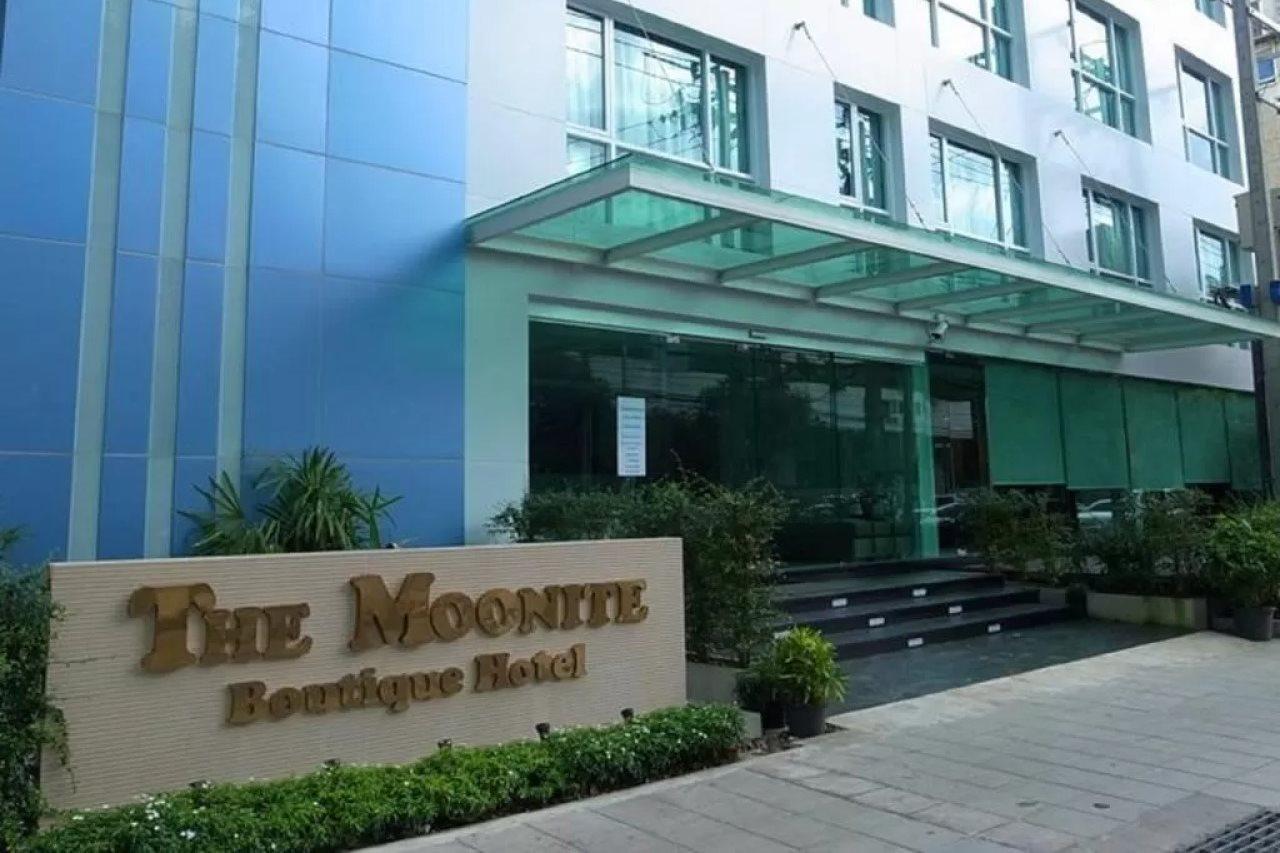 The Moonite Boutique Hotel Bangkok Exteriör bild