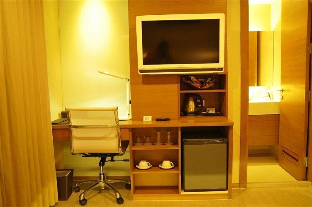 The Moonite Boutique Hotel Bangkok Exteriör bild