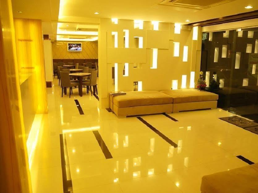 The Moonite Boutique Hotel Bangkok Exteriör bild