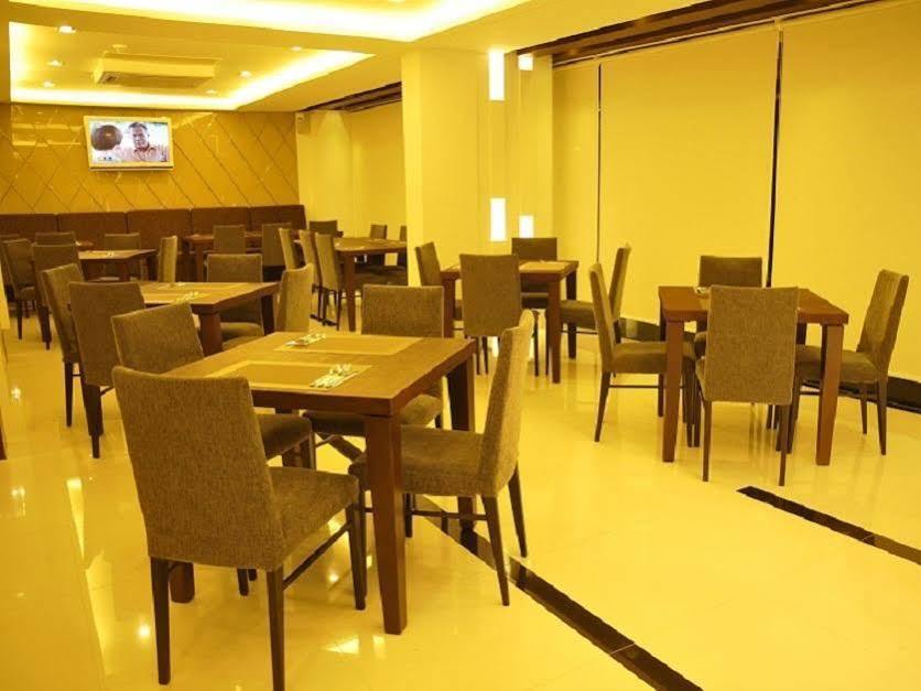 The Moonite Boutique Hotel Bangkok Exteriör bild