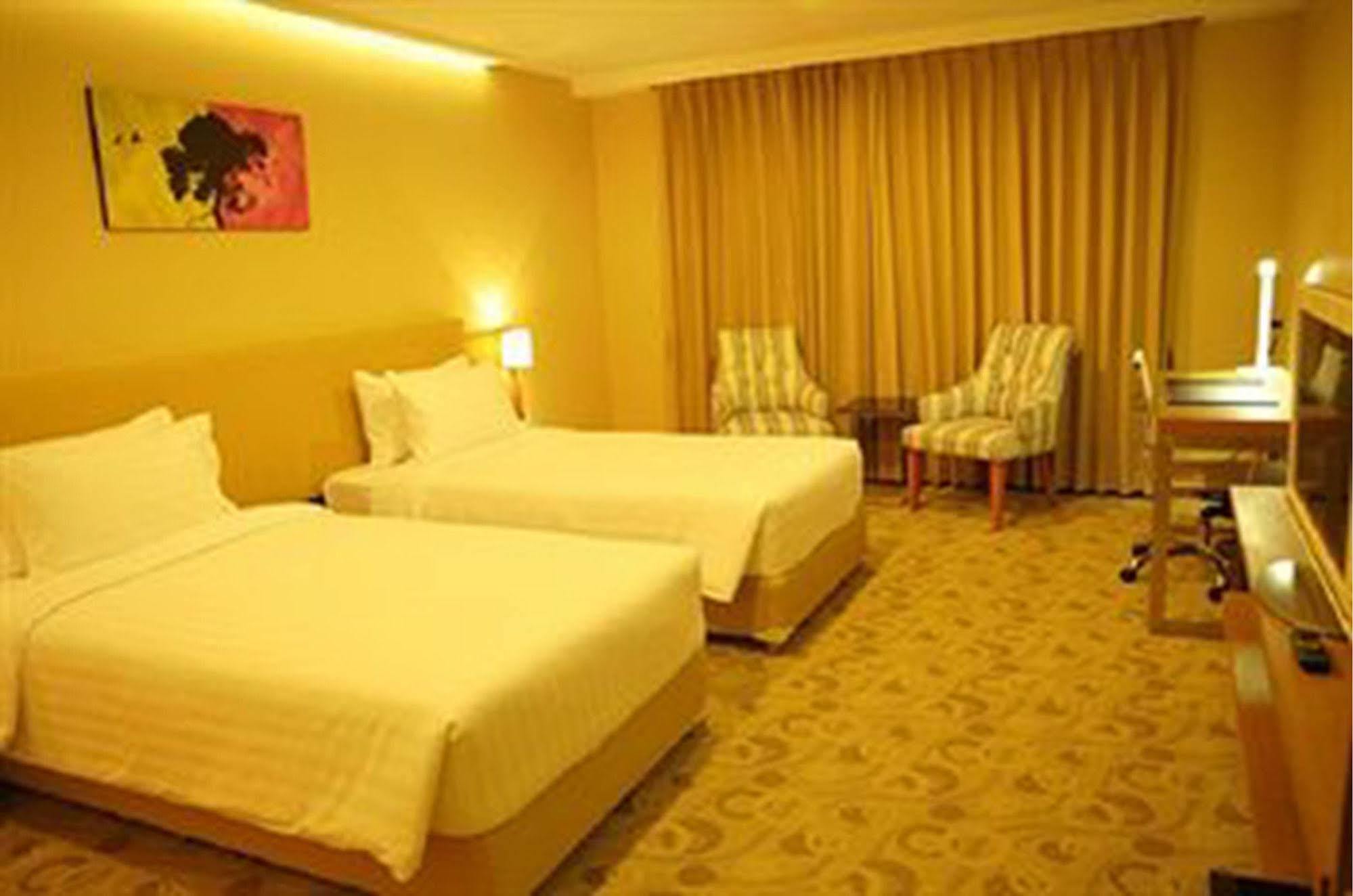 The Moonite Boutique Hotel Bangkok Exteriör bild